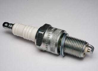 Świece zapłonowe – działanie i wymiana 